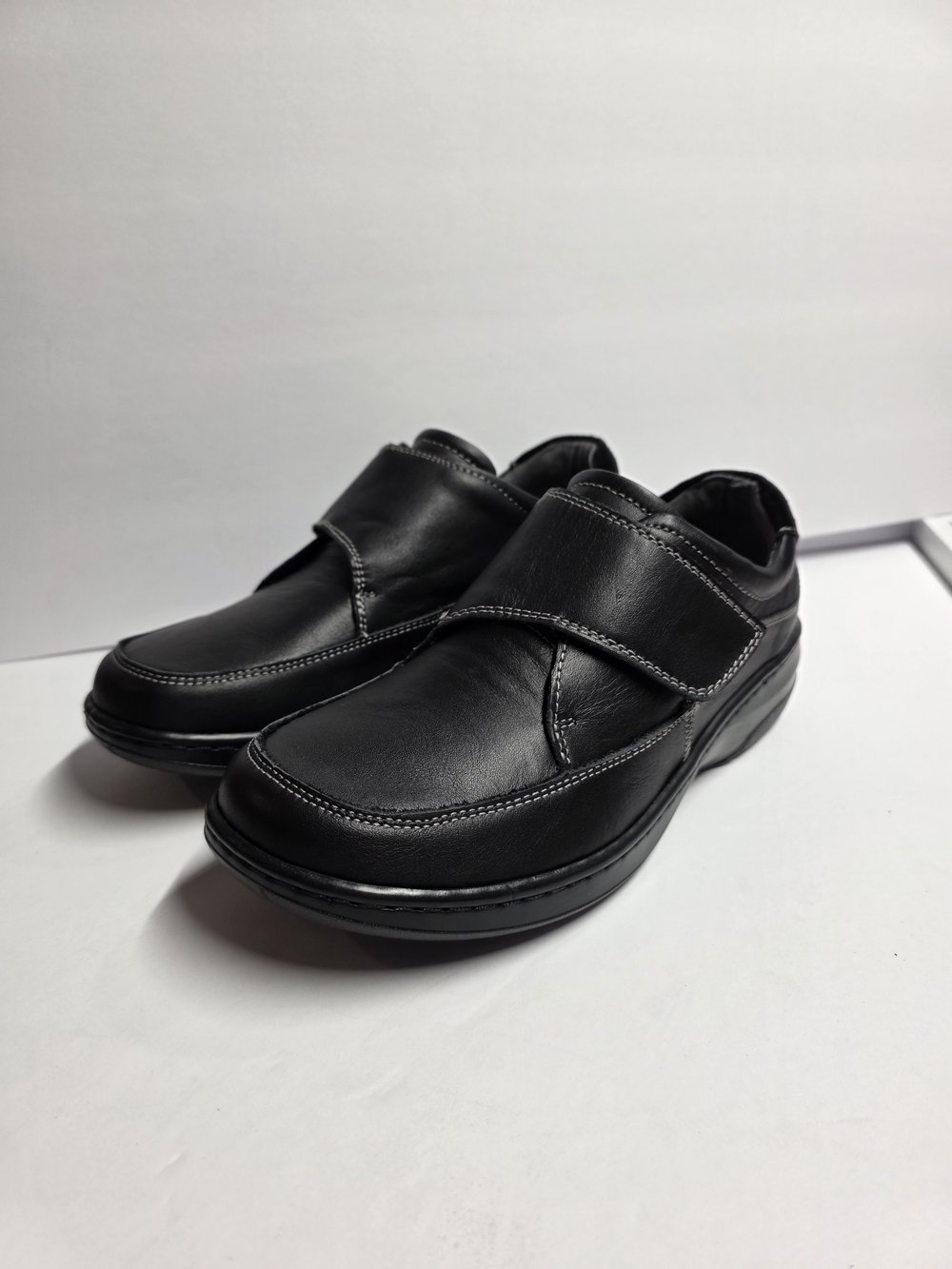 Propet Women's Gilda Walking Leather Slip-On Comfort Loafers